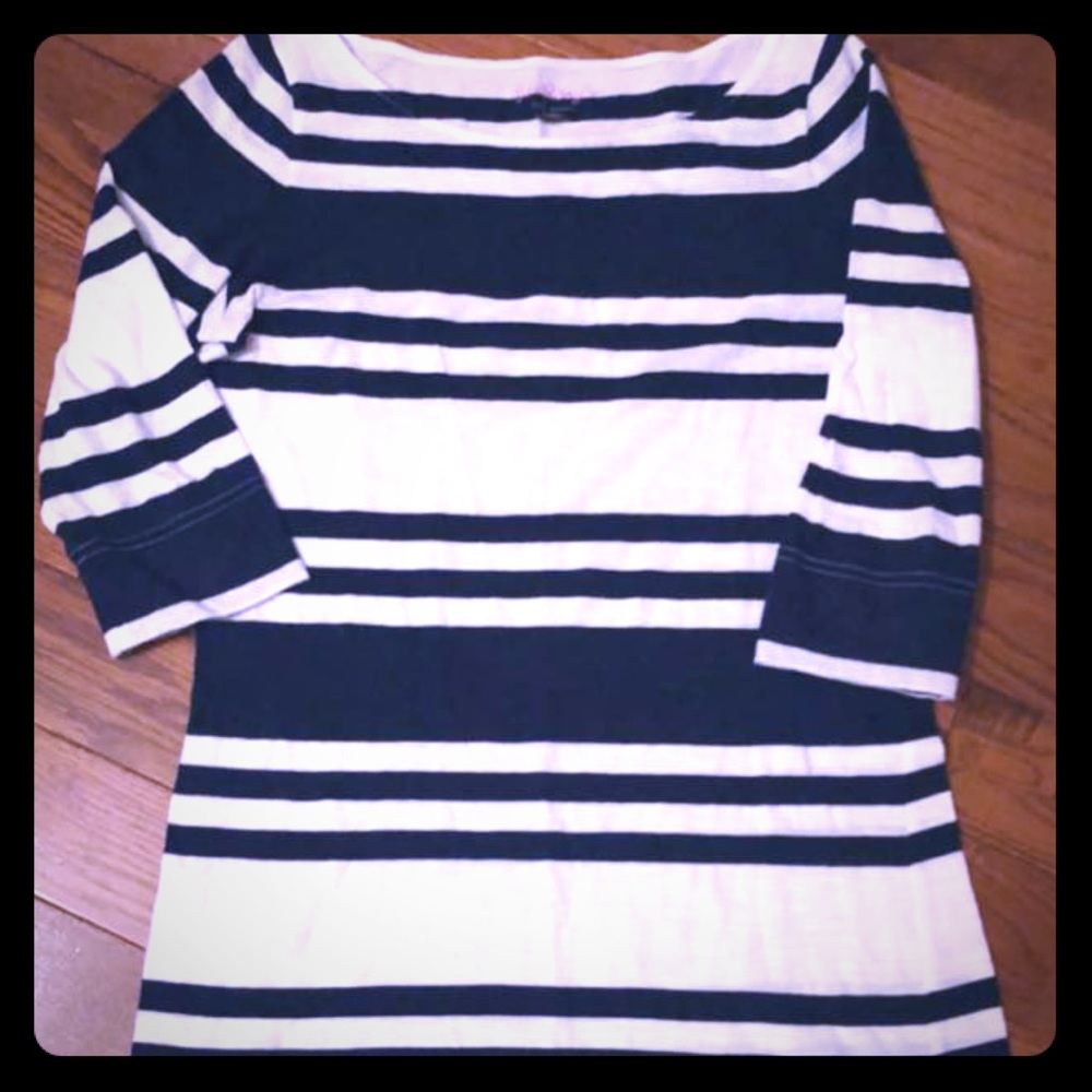Lilly Pulitzer navy and white T-shirt dress sz sm